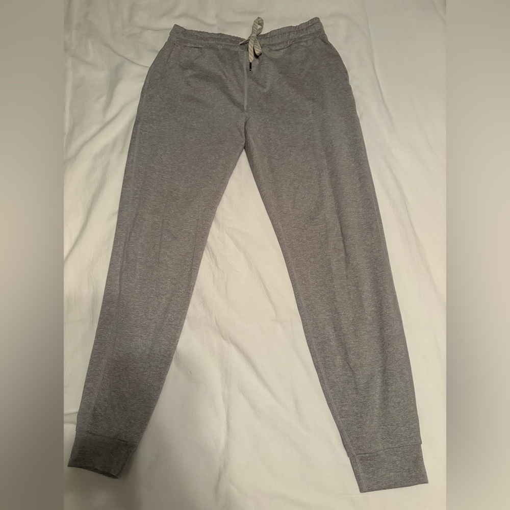 Vuori Women's Gray Sweatpants